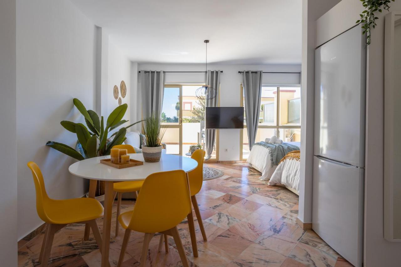 Oleholidays 225 Romana Playa Junto Al Mar Marbella Dış mekan fotoğraf